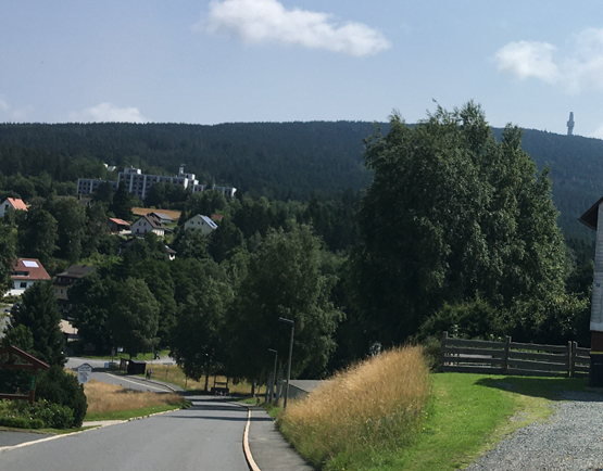 fernmeldeturm und hoehenklinik